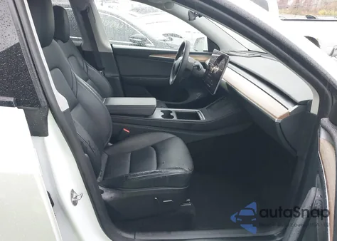 2023 Tesla Model Y Performance Dual Motor All-Wheel Drive z USA, uszkodzony, nr VIN 7SAYGDEF6PF810928